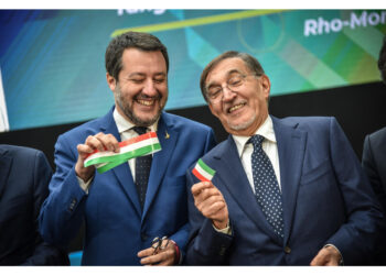 A Milano vota un elettore su due