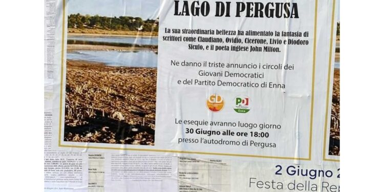 Manifesti in città 'in sua memoria'