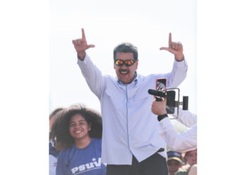 Il leader venezuelano propone un accordo con le opposizioni