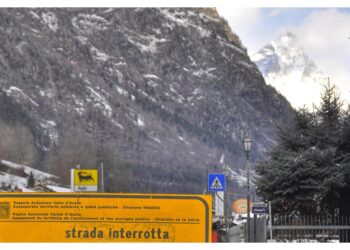 Riapertura della strada attesa nelle prossime ore