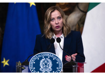 "Chi ha idee razziste o nostalgiche ha sbagliato casa"