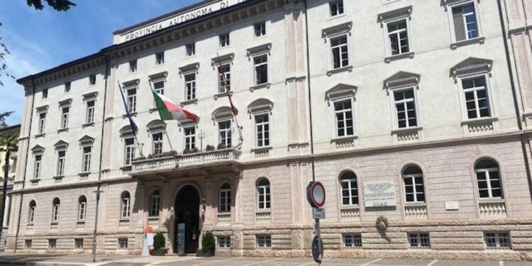 Il messaggio è firmato "Animal right militya"