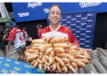 Estromesso dalla gara il campione Joey Chestnut
