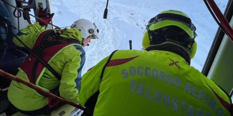 L'allarme dato dai compagni di scalata