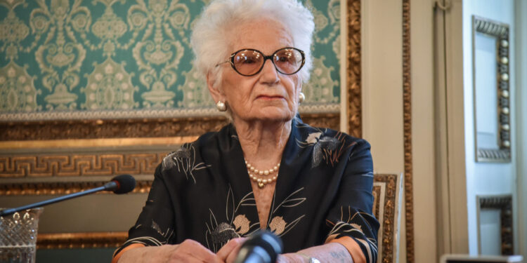 'Con grande potere della destra non ci si vergogna più di nulla'