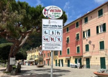 Da 50 a 500 euro per chi getta sigarette o rifiuti a terra