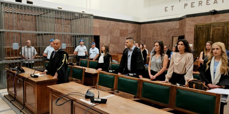 Le parole dei familiari delle vittime dopo l'ergastolo a Sassari
