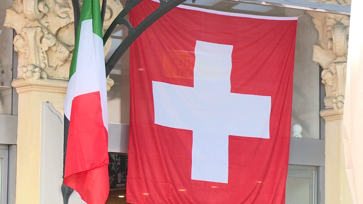 Italia-Svizzera agli ottavi degli Europei. I cittadini di Chiasso divisi sui pronostici