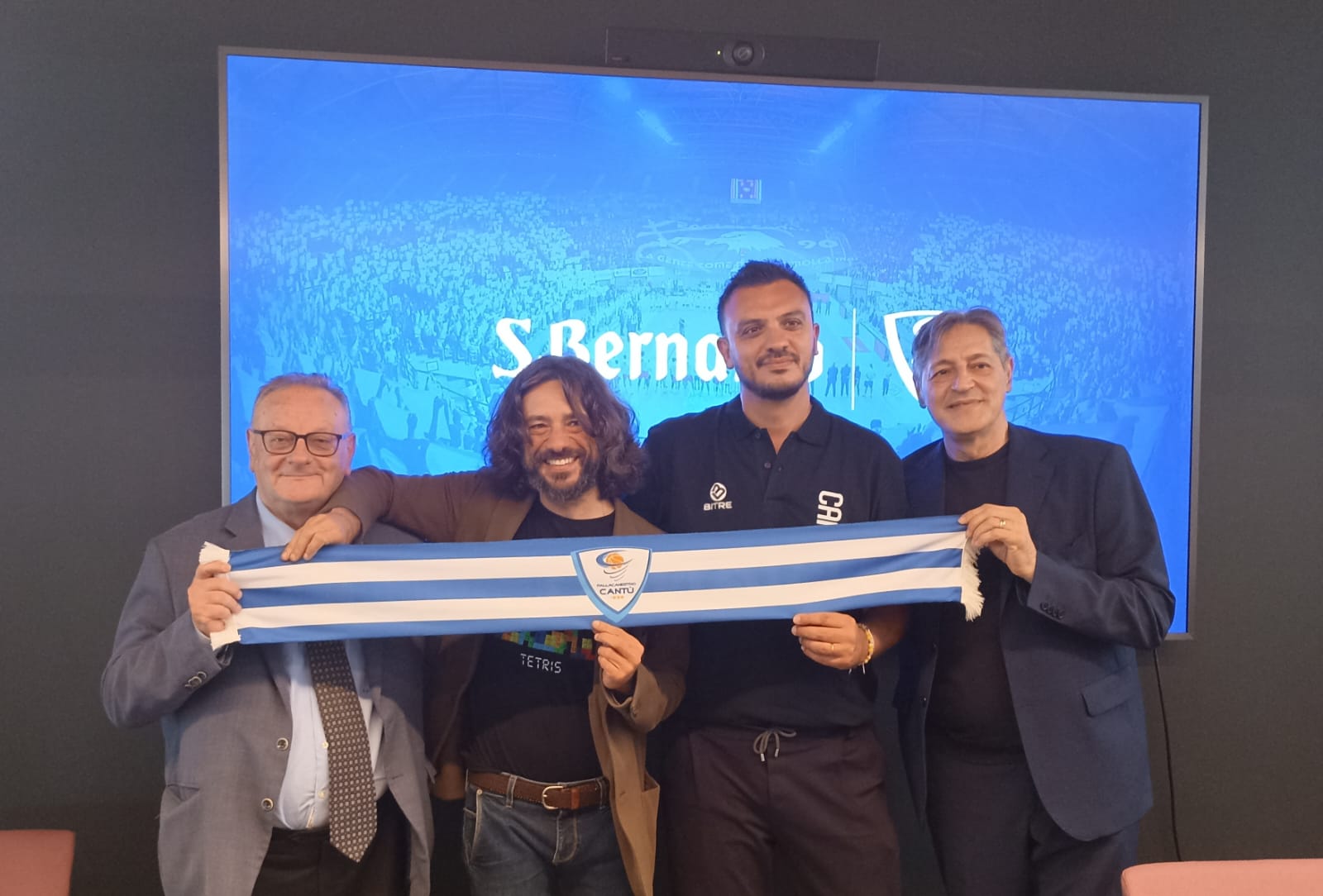 Basket Cantù, Nicola Brienza è il nuovo allenatore. L’obiettivo (non detto) tornare in serie A