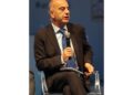 Avrebbe favorito De Vellis nell'assegnazione di un appalto