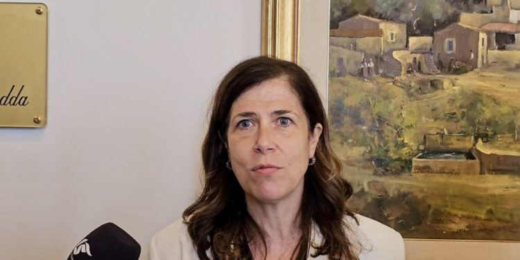 Incontro tra Todde e ministro Fitto su Fsc e tagli ai Comuni
