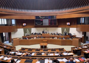 Via libera mozioni con quesiti per abolizione parziale e totale