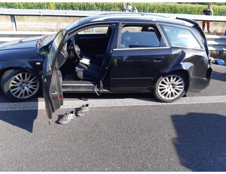 Camion tampona vettura, automobilista morto in A4 - EspansioneTv