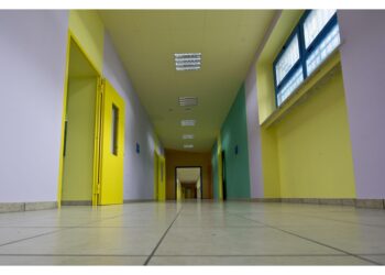 Fuggiti dal minorile. Uno trovato a Termini