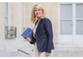 Si ritira anche la ministra Faure su pressioni dell'Eliseo