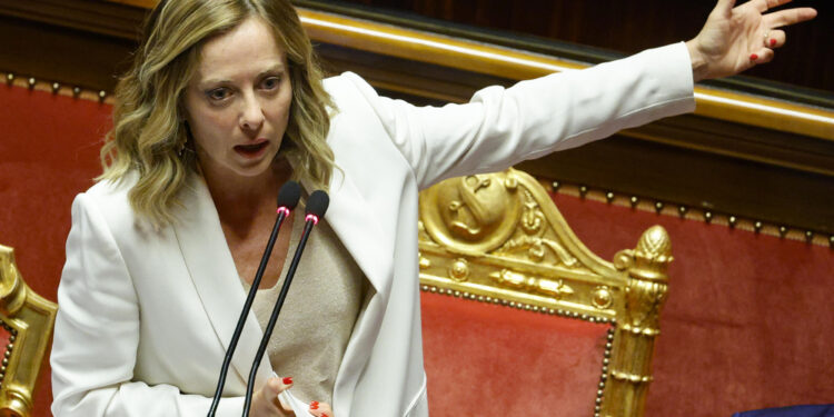 'Fare gioco di squadra per difendere interesse nazionale'