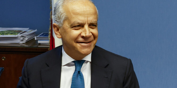 'Da condannare gesti giovani FdI così come incendi di bandiere'