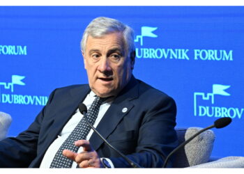 Ministro: 'L'importante è la stabilità in Francia e in Europa'