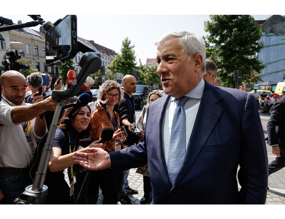 Tajani sente Lammy, ‘stretto coordinamento con Londra’