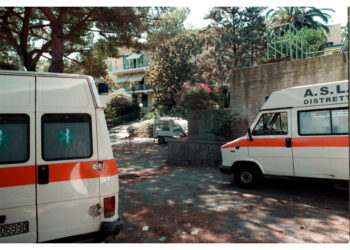 Dipendenti impresa di pulizie le hanno trovate in camera hotel