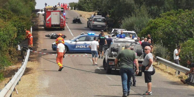 Facevano parte di una comitiva in gita verso il lago Omodeo