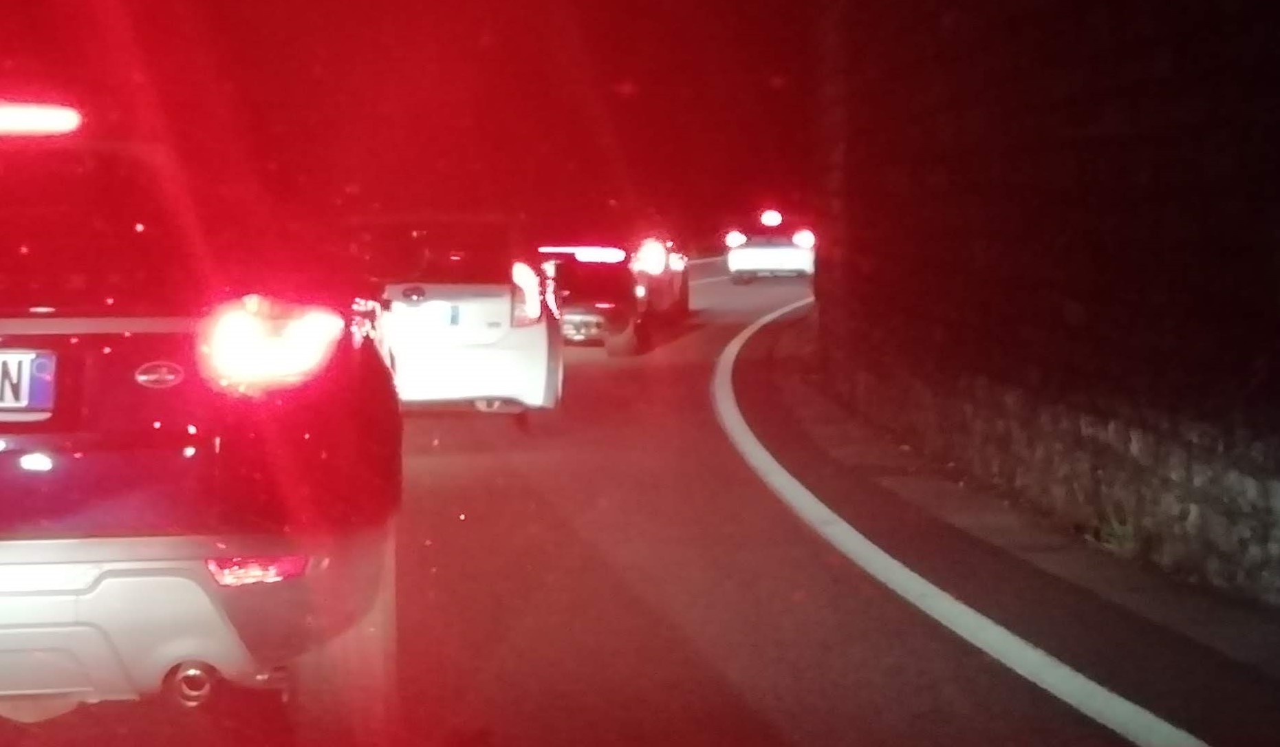 Autostrada chiusa e lavori in Borgovico: notte da incubo per il traffico cittadino