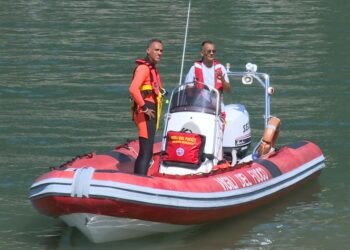 Vigili del fuoco lago