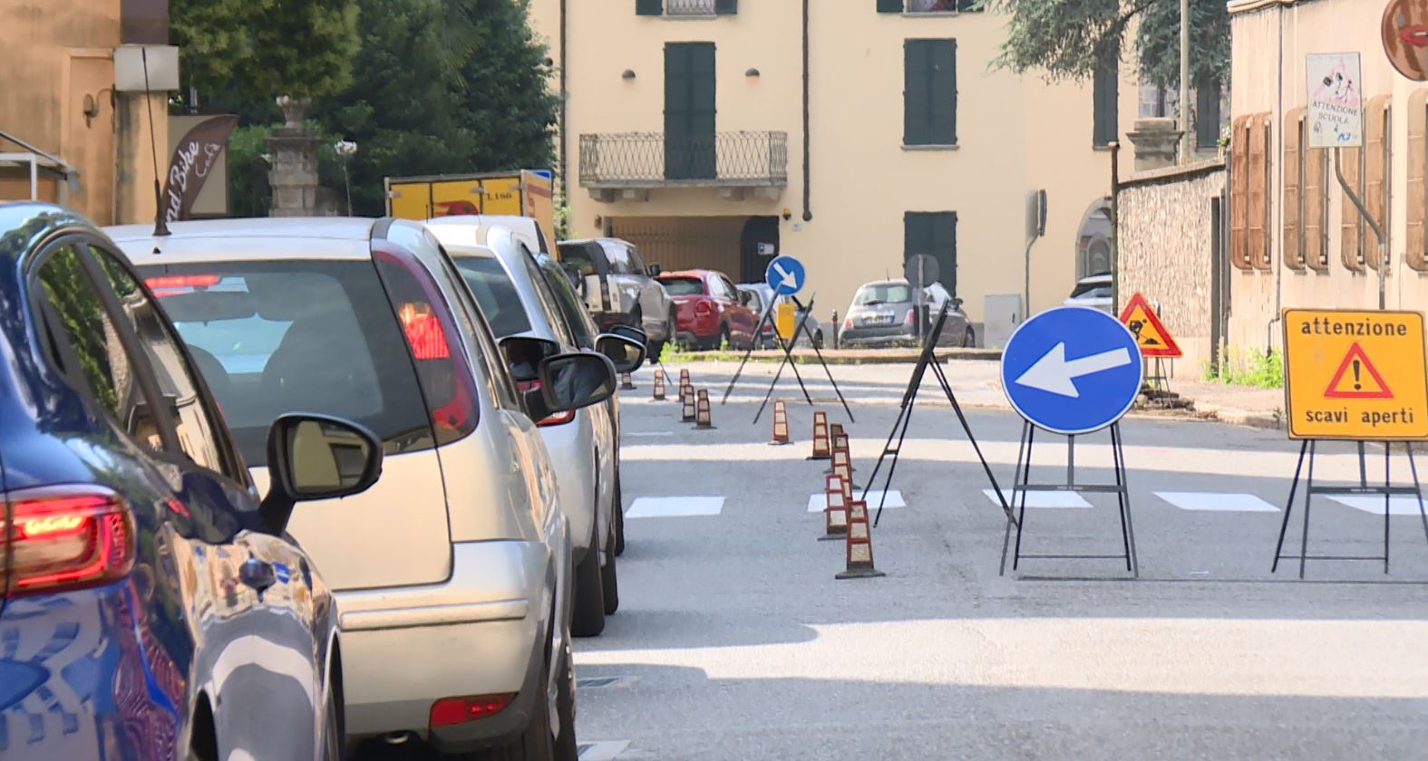 Lavori in via Borgo Vico: da oggi due mesi di disagi. Caos in viale Rosselli