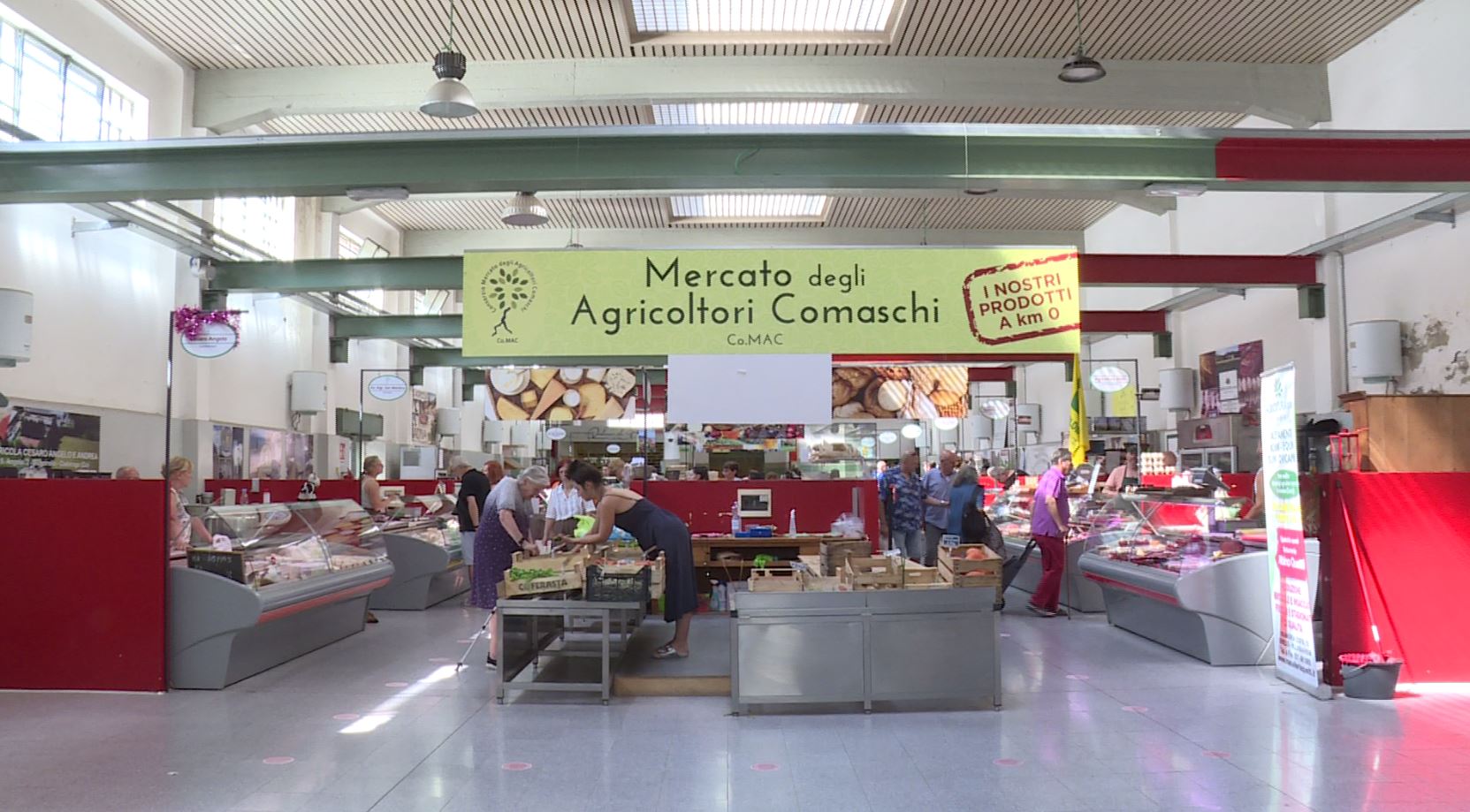 Mercato coperto, in scadenza la convenzione con gli agricoltori. Raccolte oltre 2mila firme. Rapinese: “Interventi improrogabili”