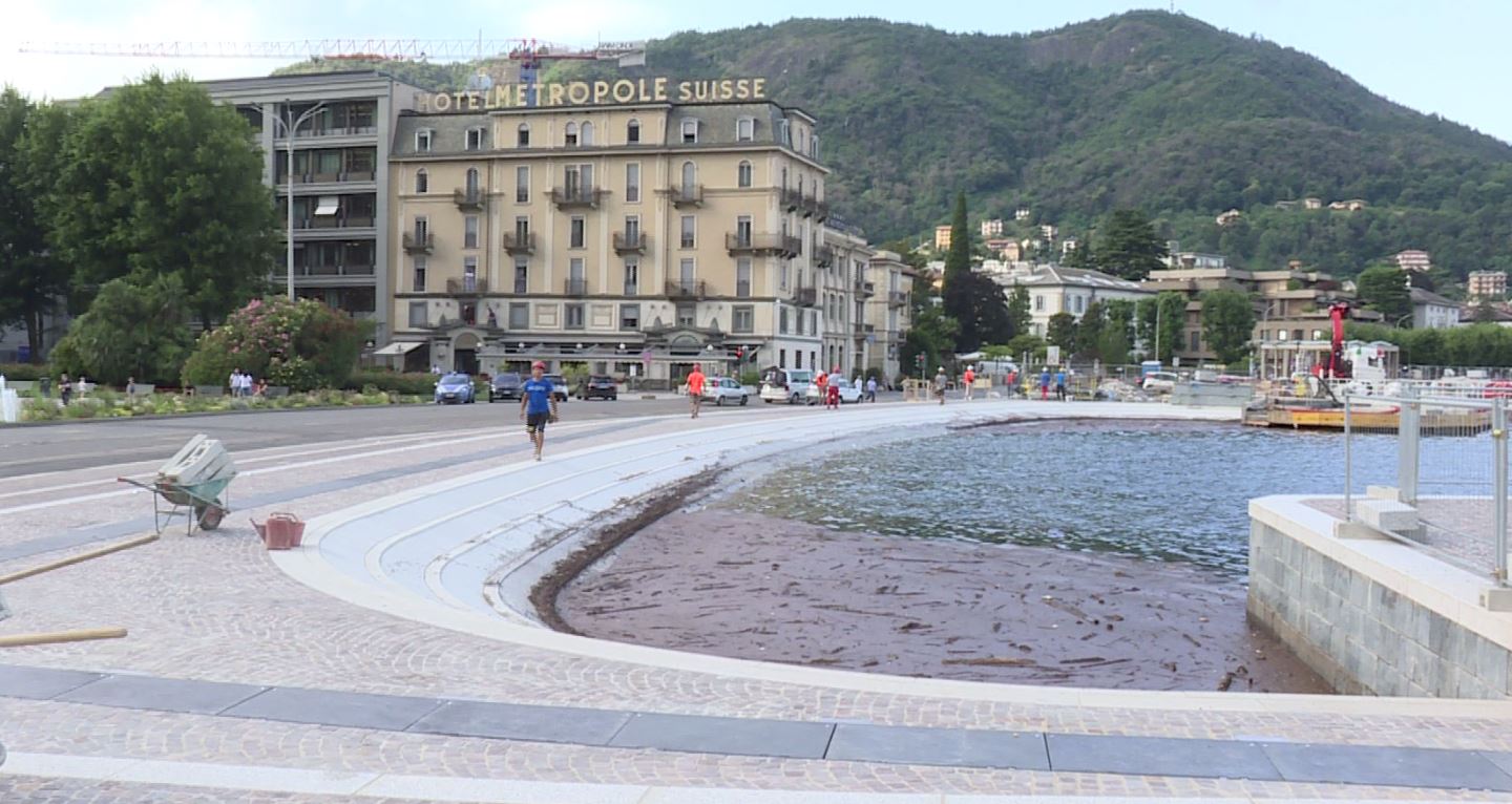 Paratie, via le transenne in piazza Cavour. La fine del cantiere tra settembre e ottobre