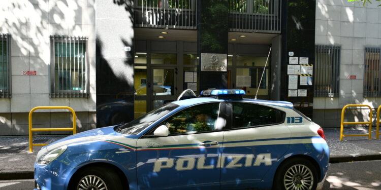 Aveva l'obbligo di non avvicinarsi a meno di 500 metri dalla ex
