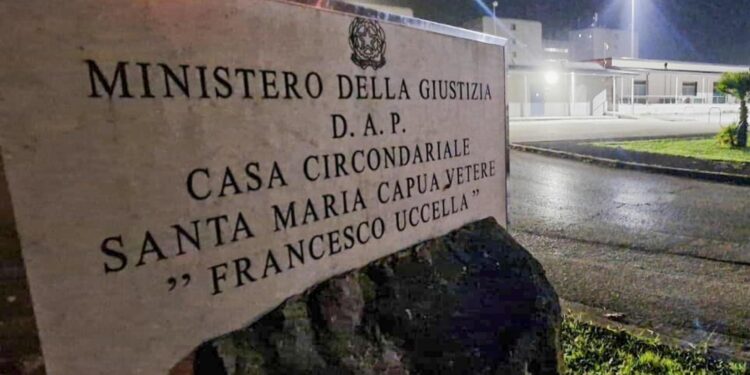 'Li ho uccisi per compassione e pietà'. Ma non aggiunge altro