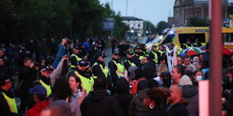 Proteste nate dopo l'uccisione delle tre bambine a Southport