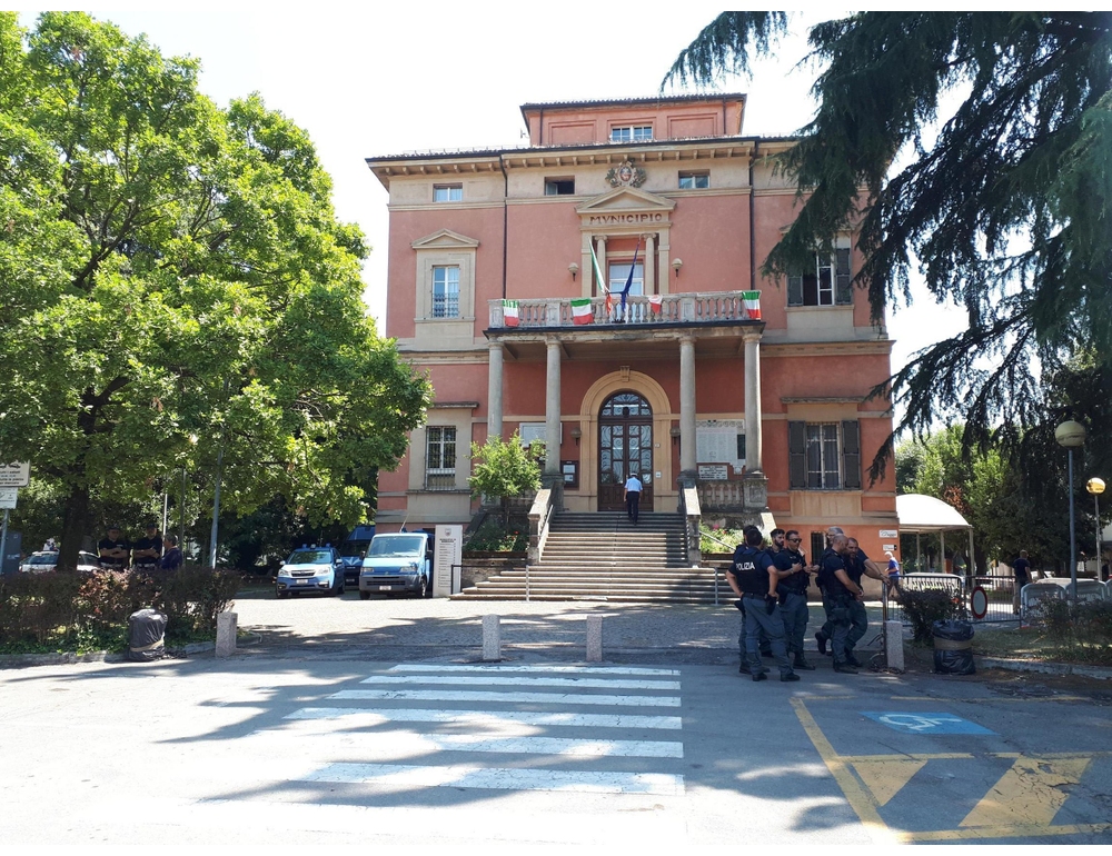 La Procura di Reggio E. fa istanza per questione di legittimità