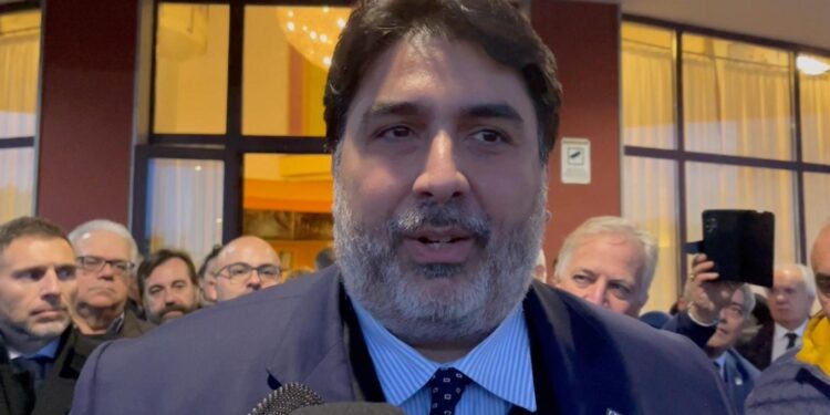Segretario sardista: 'trasformismo più becero