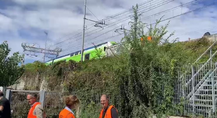Incidente ferroviario a Milano, sei feriti. Cancellazioni e ritardi su gran parte delle linee lombarde