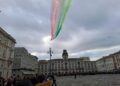 Cerimonia in piazza Unità con Frecce Tricolori