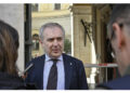 'Allarmati dal dileggio dei massimi esponenti dell'esecutivo'