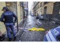 Una ventina di colpi esplosi da due o tre armi