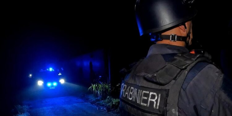 Blitz dei carabinieri nel Casertano