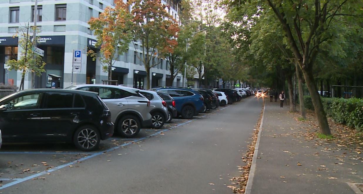 Como, viale Varese: tra bivacchi, rifiuti e bagni a cielo aperto  