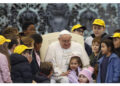 Francesco annuncia l'evento in Vaticano
