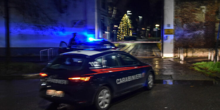 'Porto di armi atte a offendere'. Noto per programmi cucina tv
