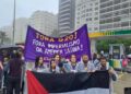 Sul lungomare di Copacabana cori e maschere