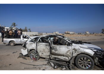 Tre operatori uccisi in un attacco israeliano