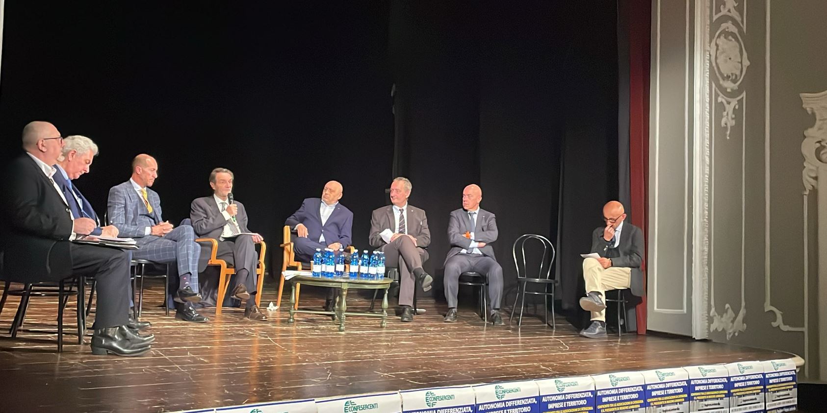 I nodi comaschi da sciogliere: dalla Variante della Tremezzina alla Tangenziale di Como. Fontana risponde a tutto campo