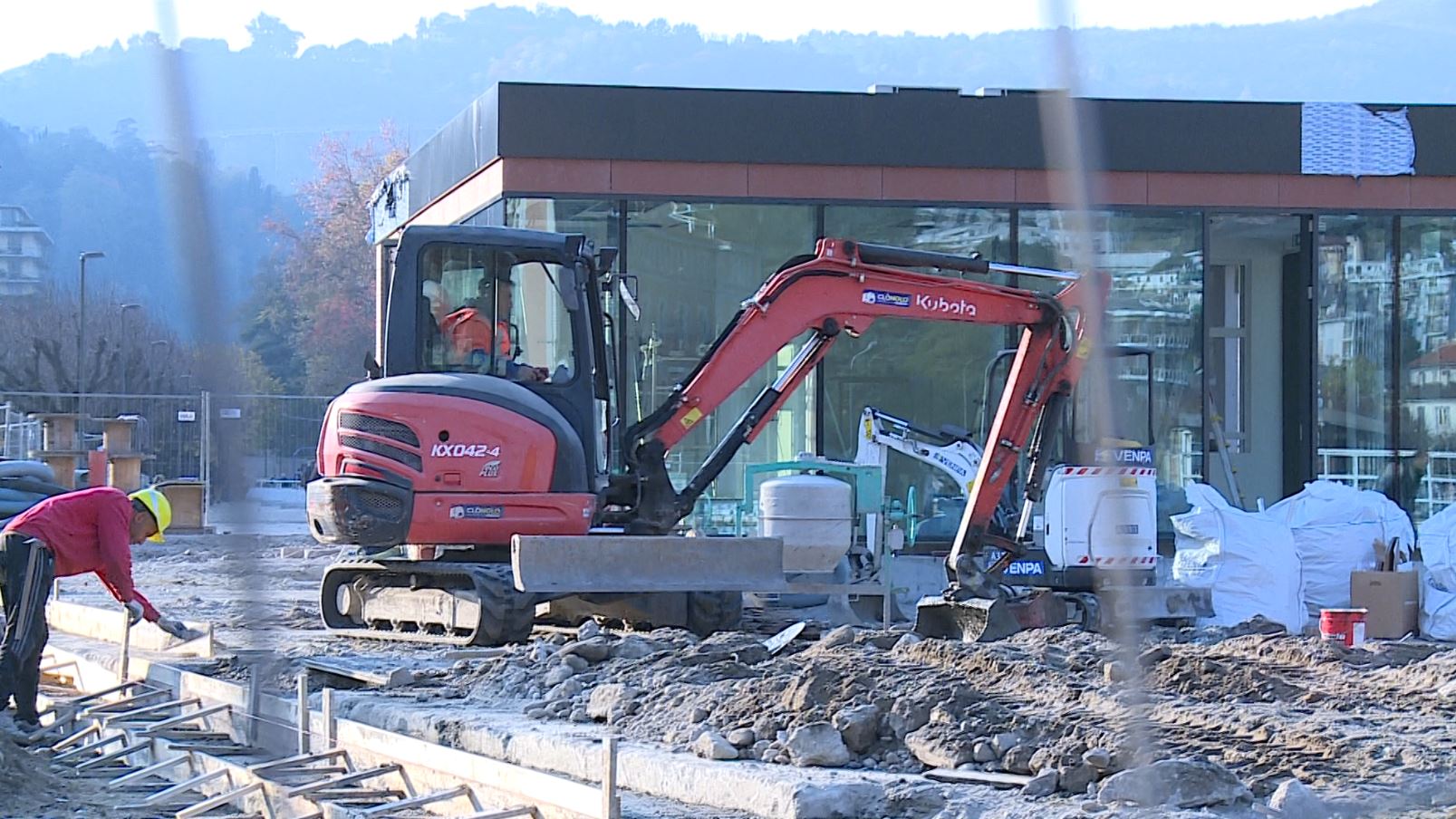 Cantiere delle paratie, slitta (ancora) la data di fine lavori. L’assessore Sertori elenca le criticità degli ultimi mesi