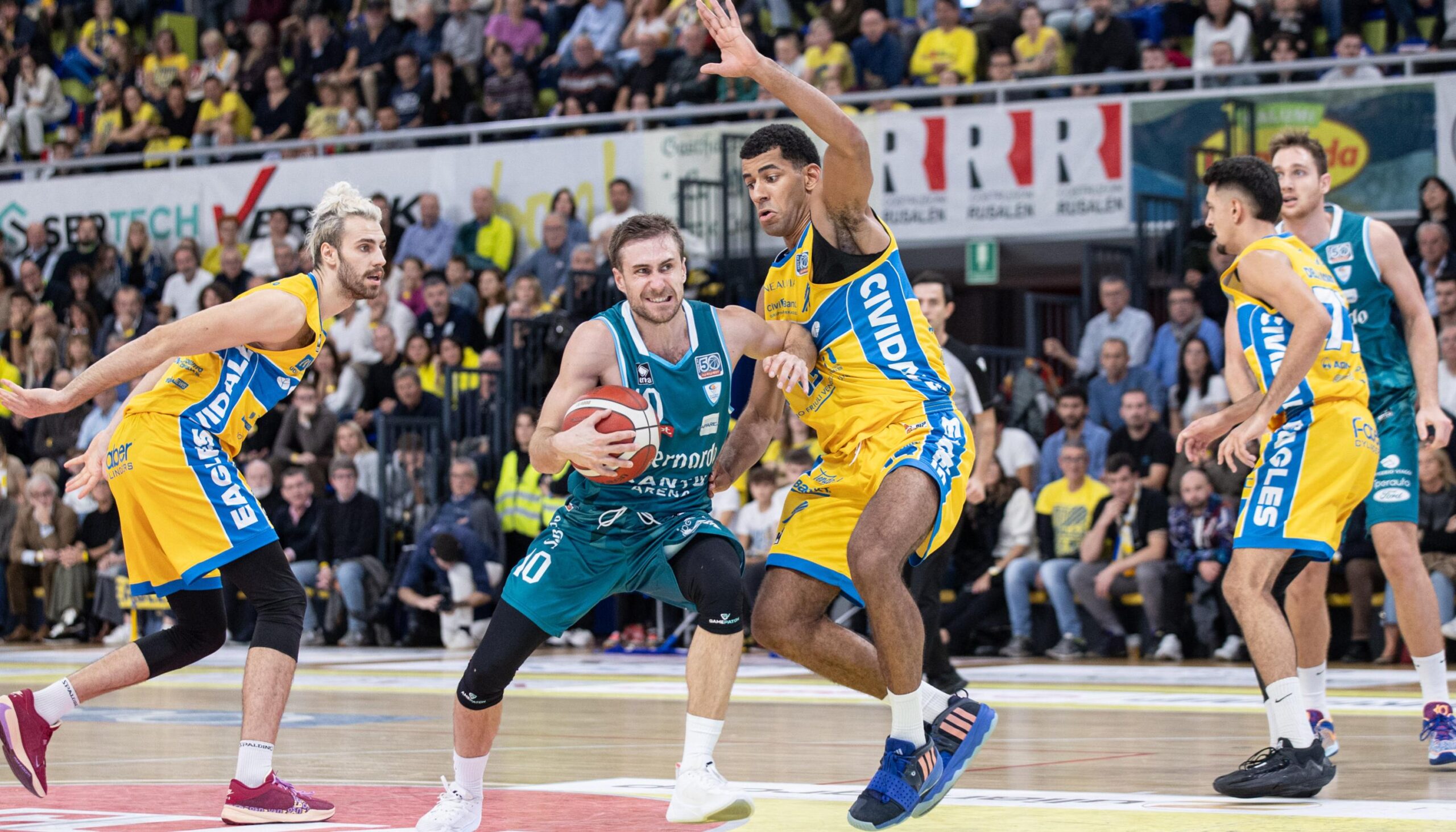 Dopo sei vittorie consecutive Cantù battuta a Cividale