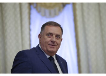 A inviargli messaggi di sostegno anche Putin e Lavrov