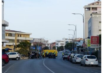 Incidente all'uscita da scuola. Le sue condizioni restano serie